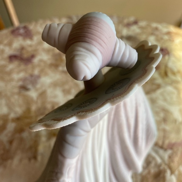 RETIRED 1998 ‘QUIONE LLADRO’ PORCELAIN FIGURINE-Item# 01016284 - Picture 8 of 15